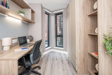 1 bed flat, Howard Gardens, Adamstown, Cardiff, CF240FA - Image 3